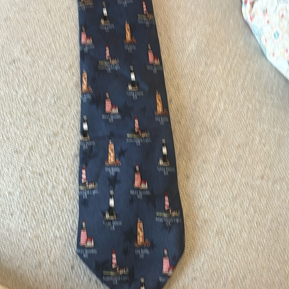 NWOT Light houses tie. Navy blue. Tango by Max Raab.